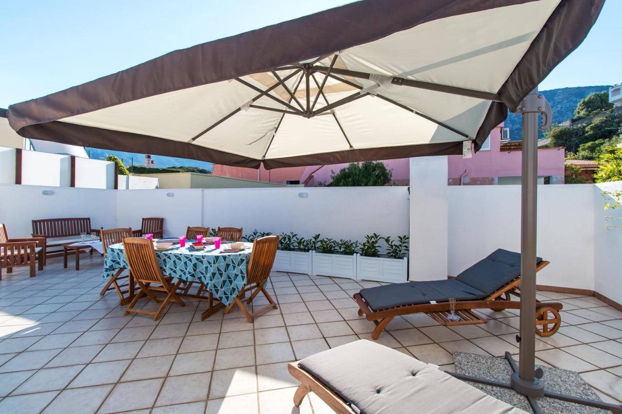 Near The Port Apartment Cala Gonone Exterior foto