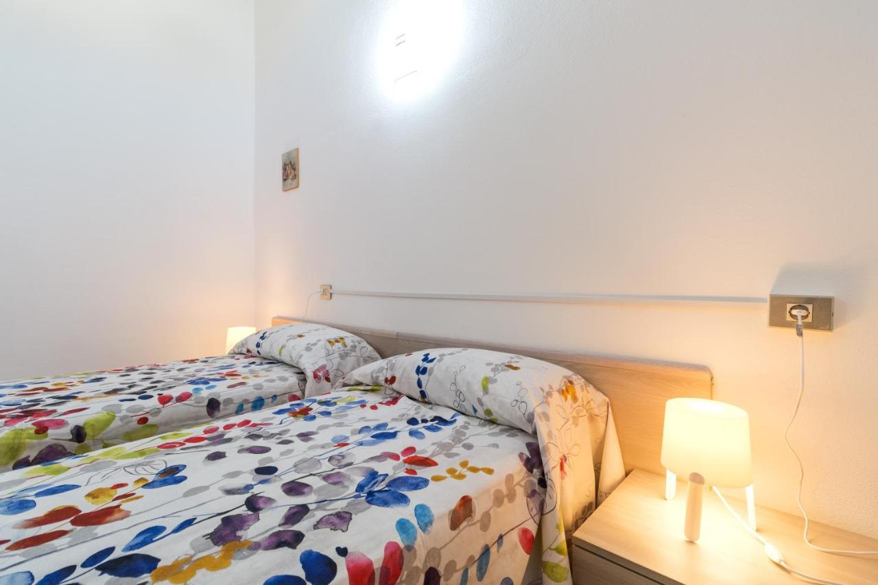 Near The Port Apartment Cala Gonone Exterior foto