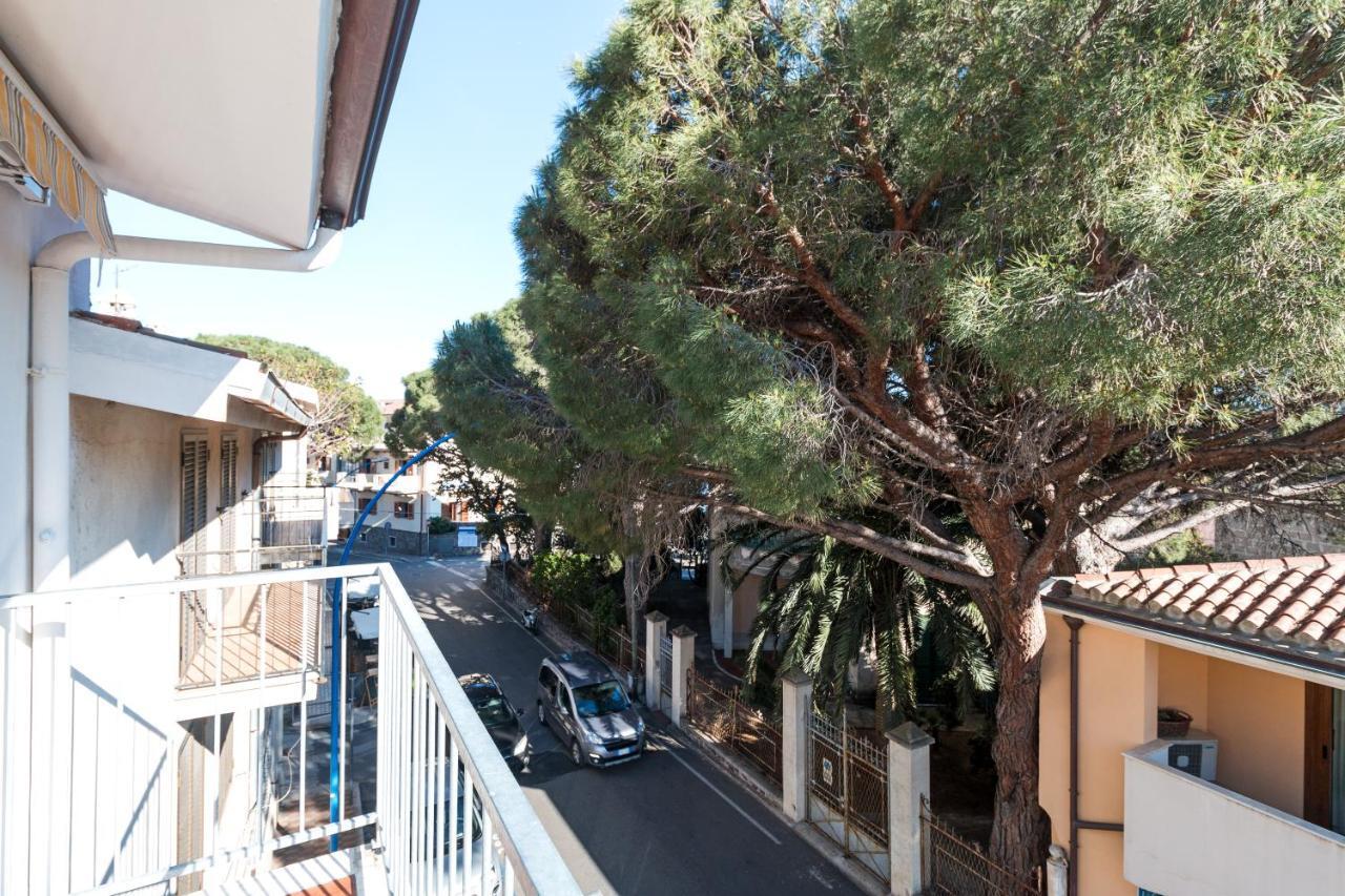 Near The Port Apartment Cala Gonone Exterior foto